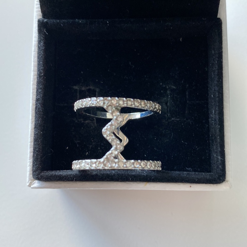 Silver diamond zigzag ring